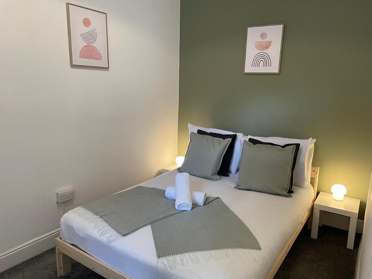 Kitchener - Wonderful 2-Bedroom Apt Sleeps 5 Free Parking Free Wifi Gateshead Εξωτερικό φωτογραφία