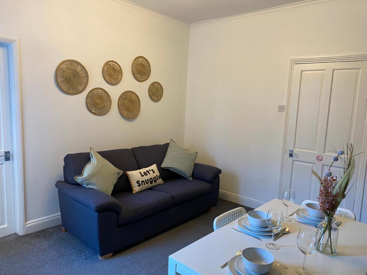 Kitchener - Wonderful 2-Bedroom Apt Sleeps 5 Free Parking Free Wifi Gateshead Εξωτερικό φωτογραφία
