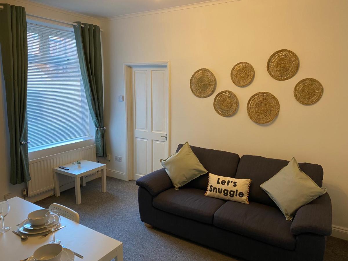 Kitchener - Wonderful 2-Bedroom Apt Sleeps 5 Free Parking Free Wifi Gateshead Εξωτερικό φωτογραφία